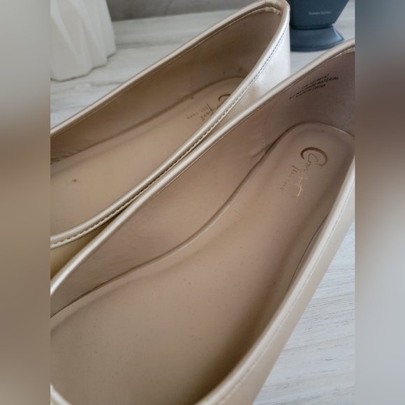 Women's gold ballet flats - size 11 - Picture 4 of 4